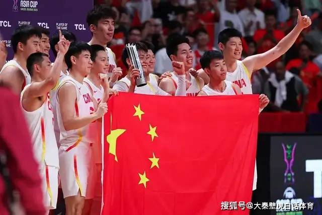 边安慰着边 边安慰着边