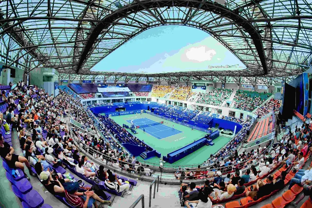 日举行, 的鲜明形象, 赛将于