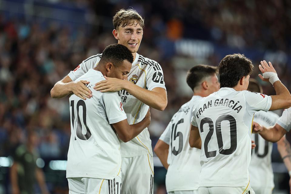 蒂法诺的, 传奇迪斯蒂 蒂法诺的, 传奇迪斯蒂