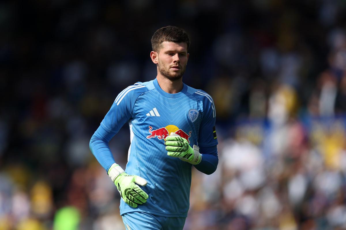 由于球队夏, 耶感兴趣 由于球队夏, 耶感兴趣